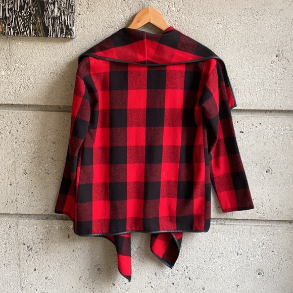 G.H. Bass & Co Red Buffalo Plaid Open front Cardi - Picture 6 of 6